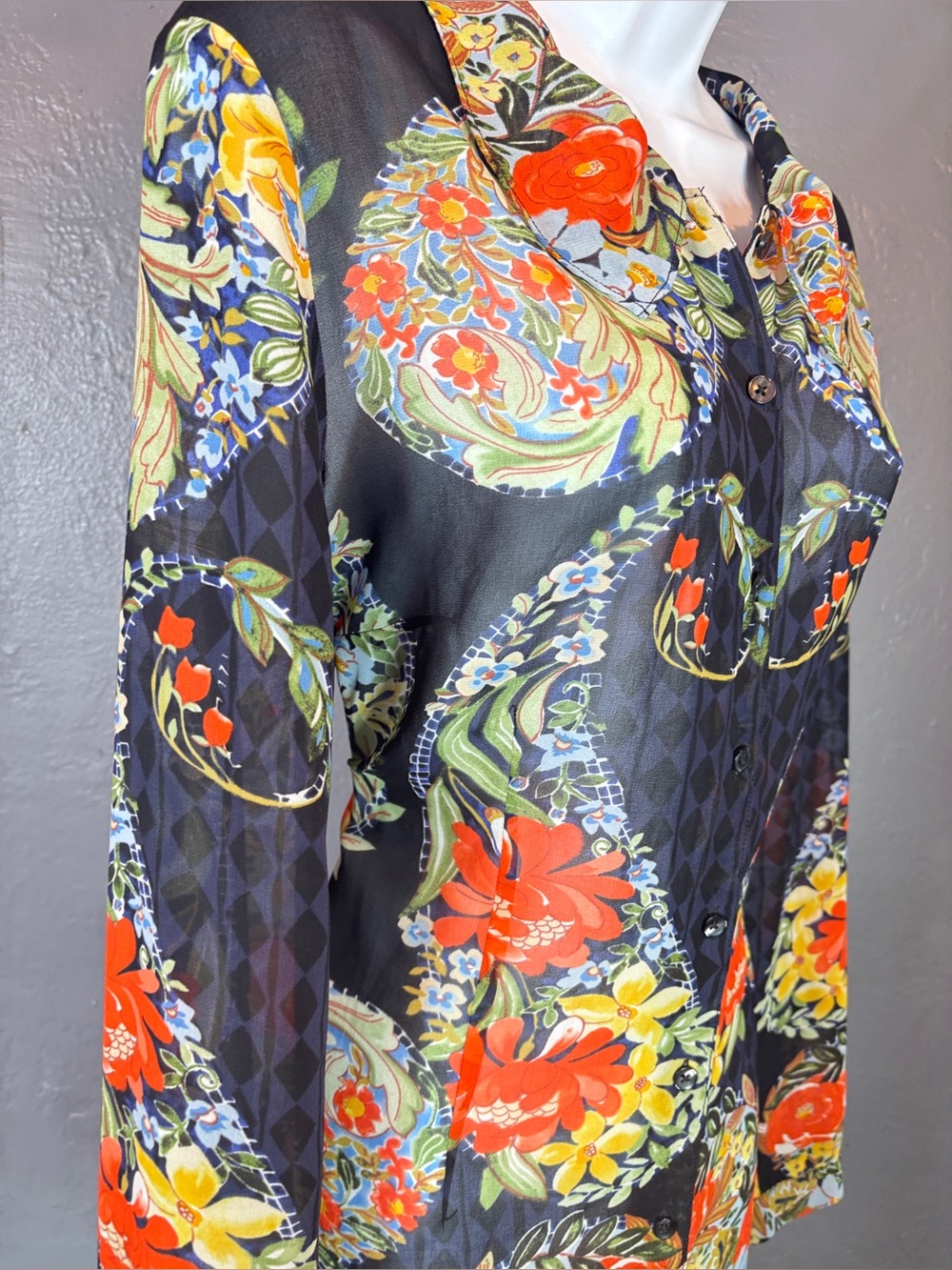 CAbi "Amour" Sheer Floral Button-Up Blouse Size Large - Picture 8 of 14